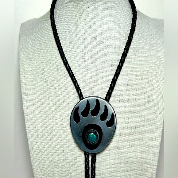 Southwestern Design Faux Turquoise Bear Claw Bolo Tie Silver Tone Black Enamel - Picture 3 of 9